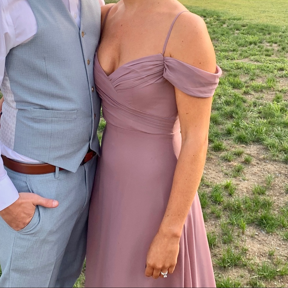 Birdy grey gown